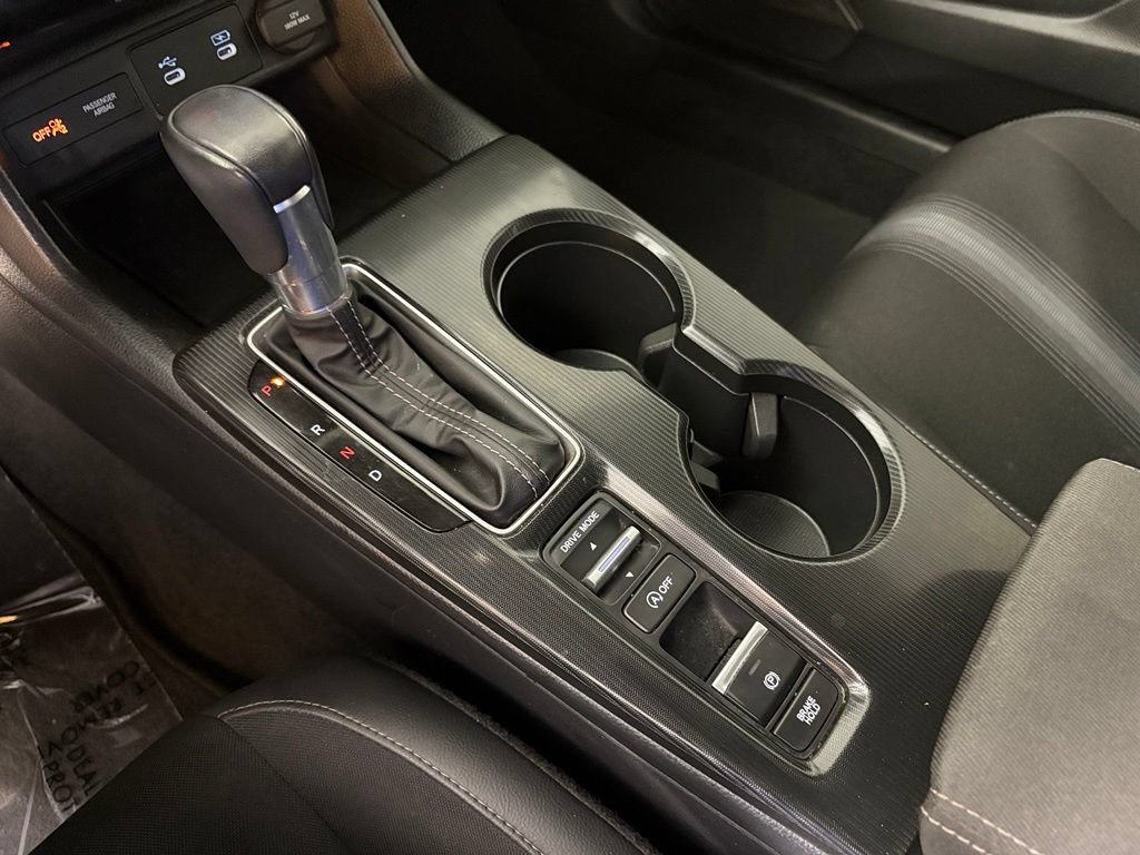 Used 2025 Honda Civic Sport image 32
