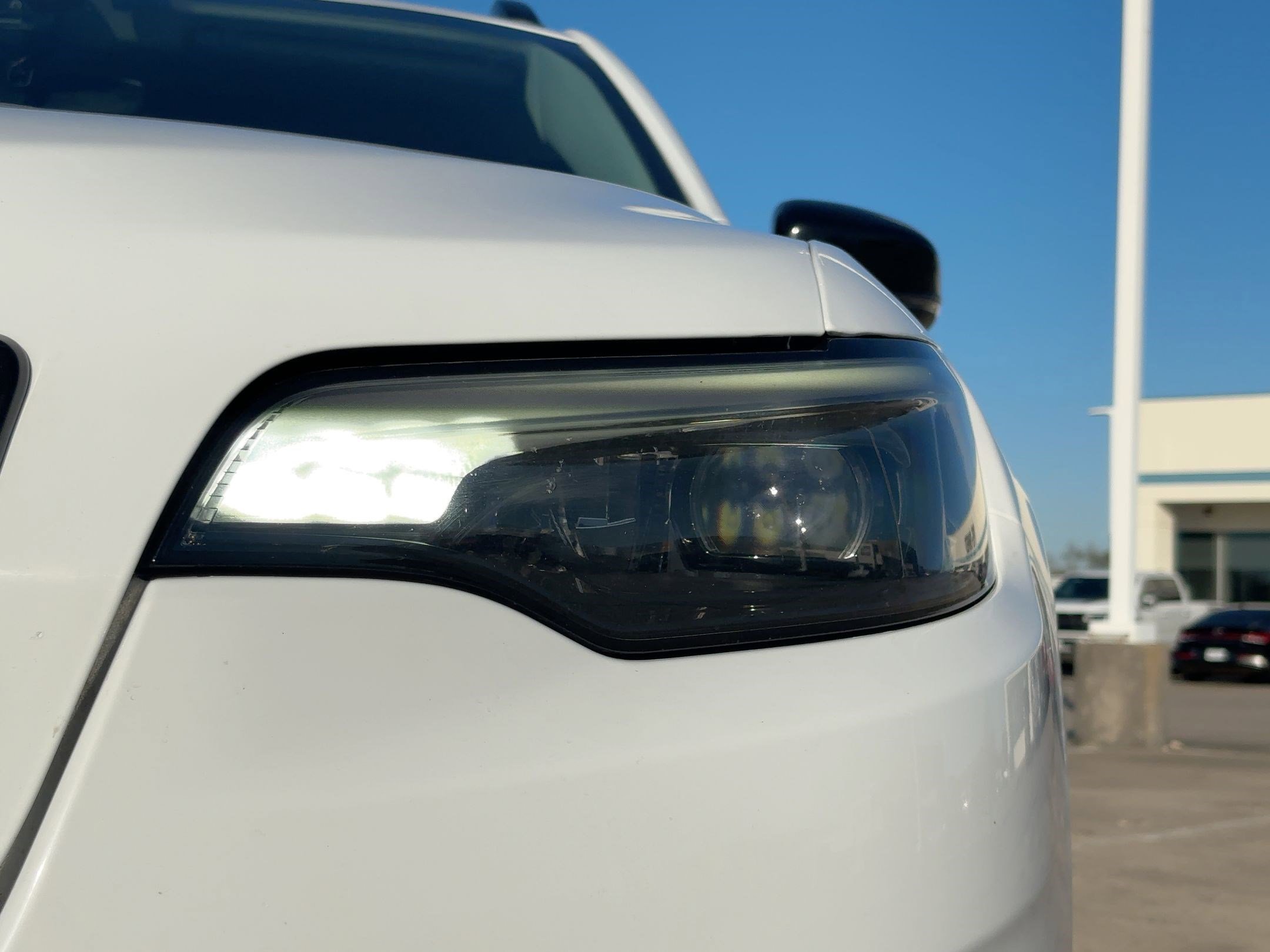 Used 2023 Jeep Cherokee Altitude Lux image 10