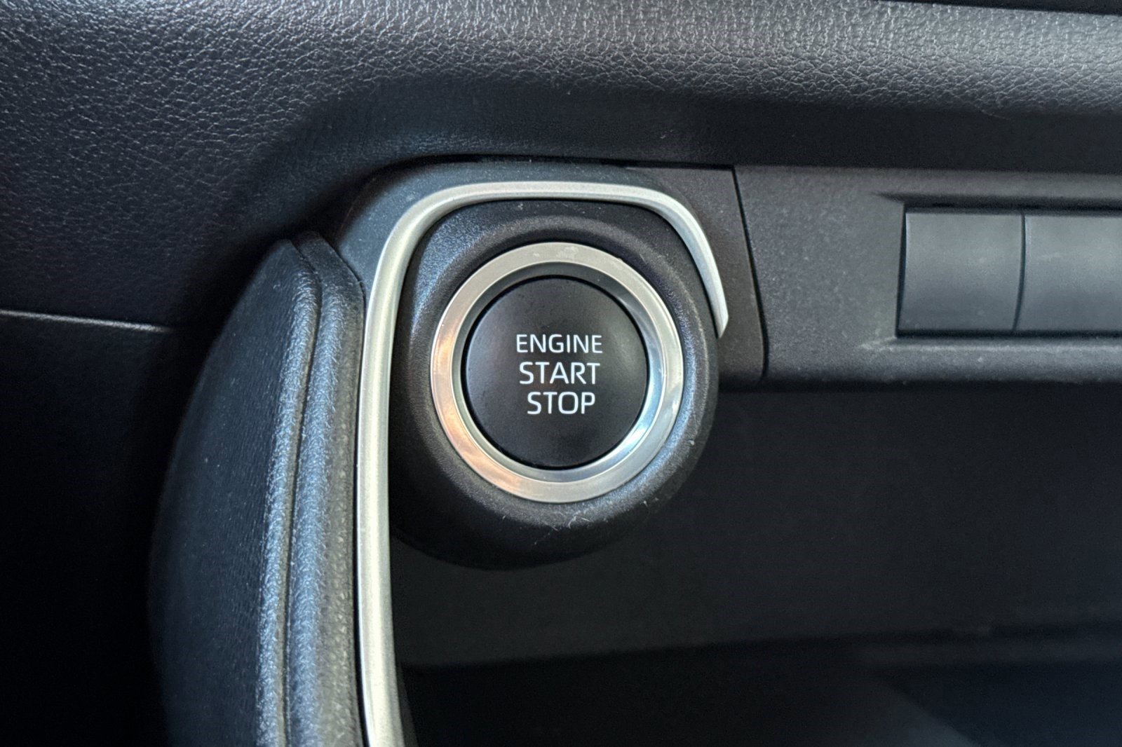 Used 2025 Toyota Grand Highlander FWD image 34