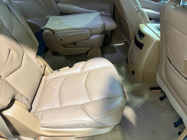 Used 2017 Cadillac Escalade Platinum image 81