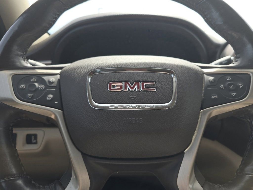 Used 2018 GMC Acadia Denali w/ Technology Package AWD/4WD image 29