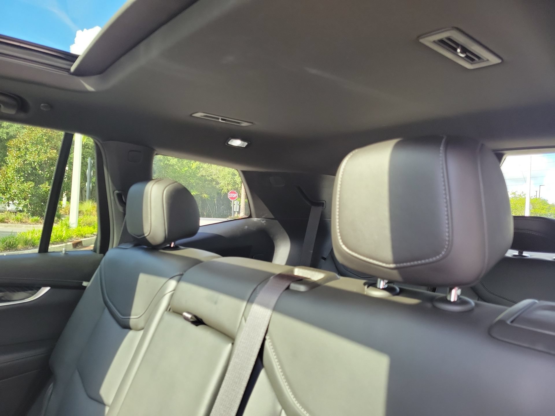 Used 2024 Cadillac XT6 Premium Luxury FWD image 19