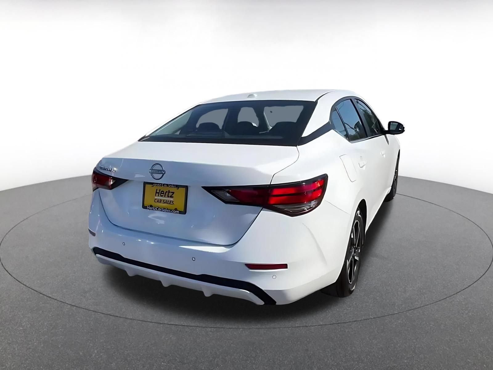 Used 2025 Nissan Sentra SV FWD image 14