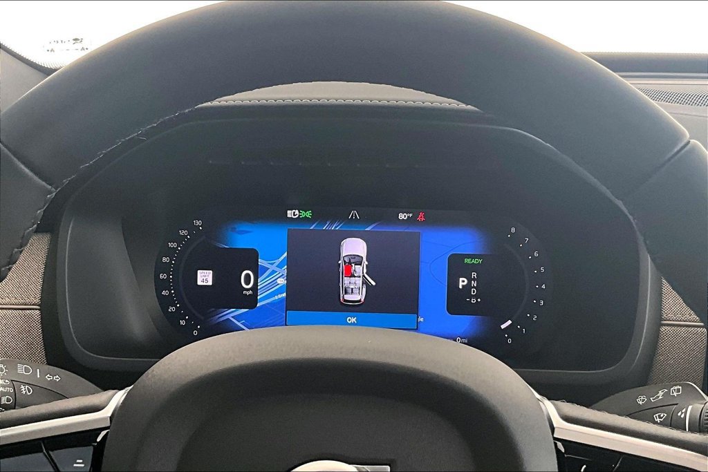 New 2026 Volvo XC90 T8 Plus w/ Protection Package Premier AWD/4WD image 18