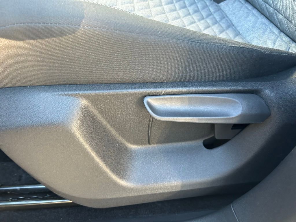 Used 2025 Volkswagen Tiguan S image 53