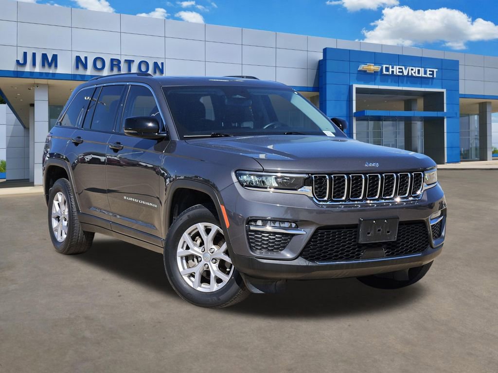Used 2022 Jeep Grand Cherokee Limited AWD/4WD image 1