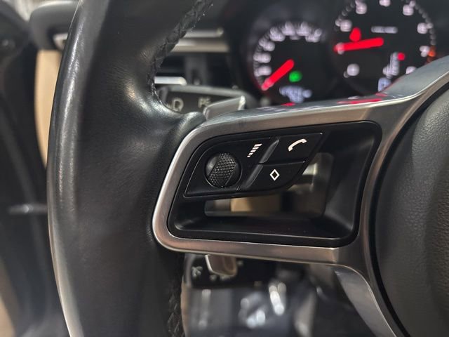 Used 2021 Porsche Macan image 16