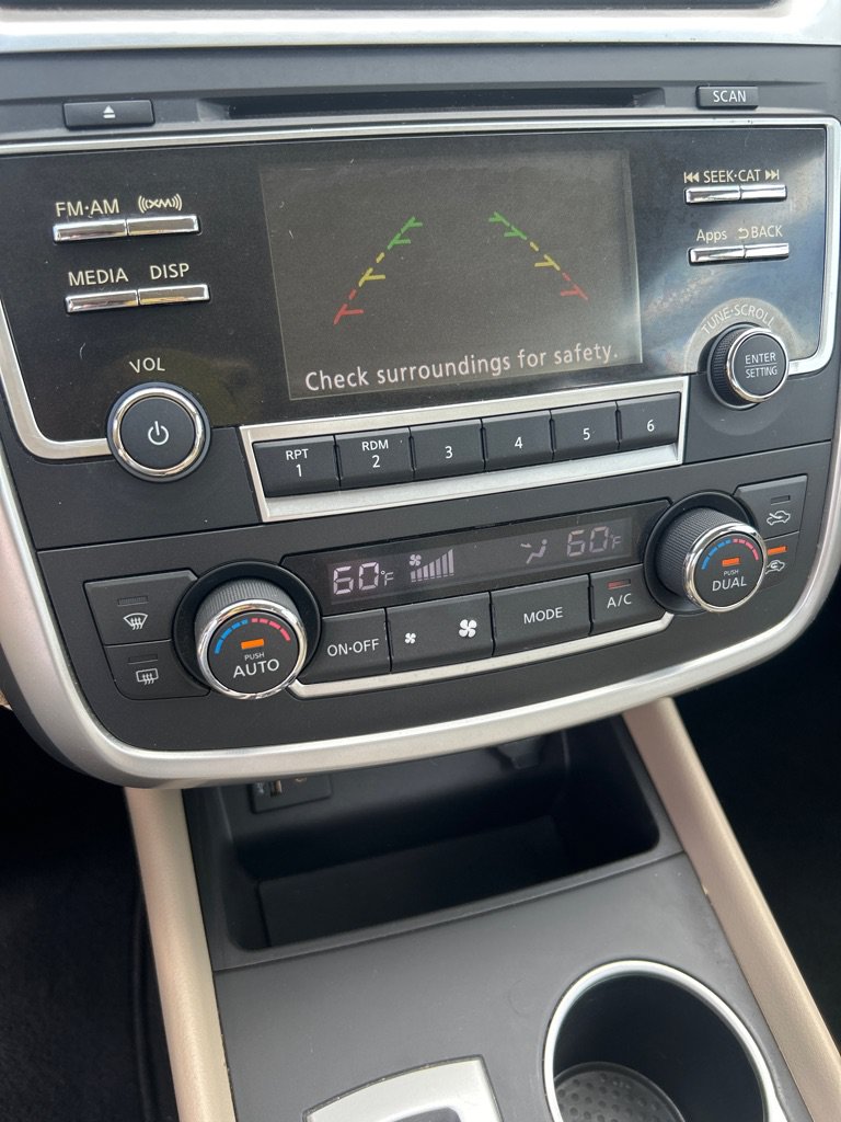 Used 2016 Nissan Altima 2.5 SV FWD image 12