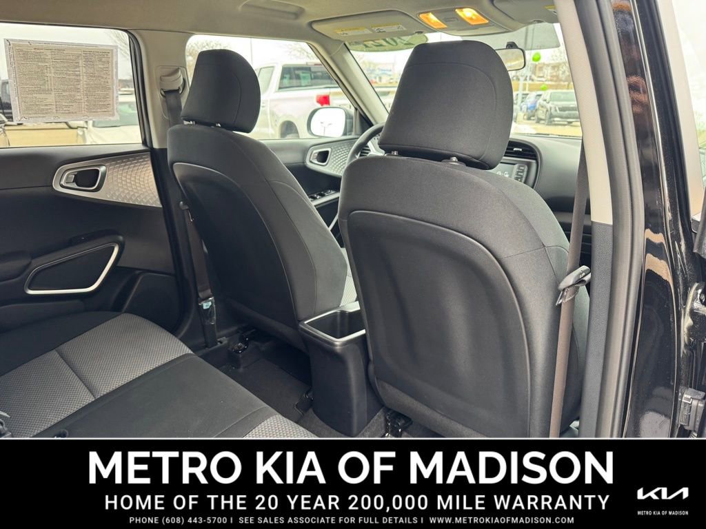Used 2021 Kia Soul LX image 28