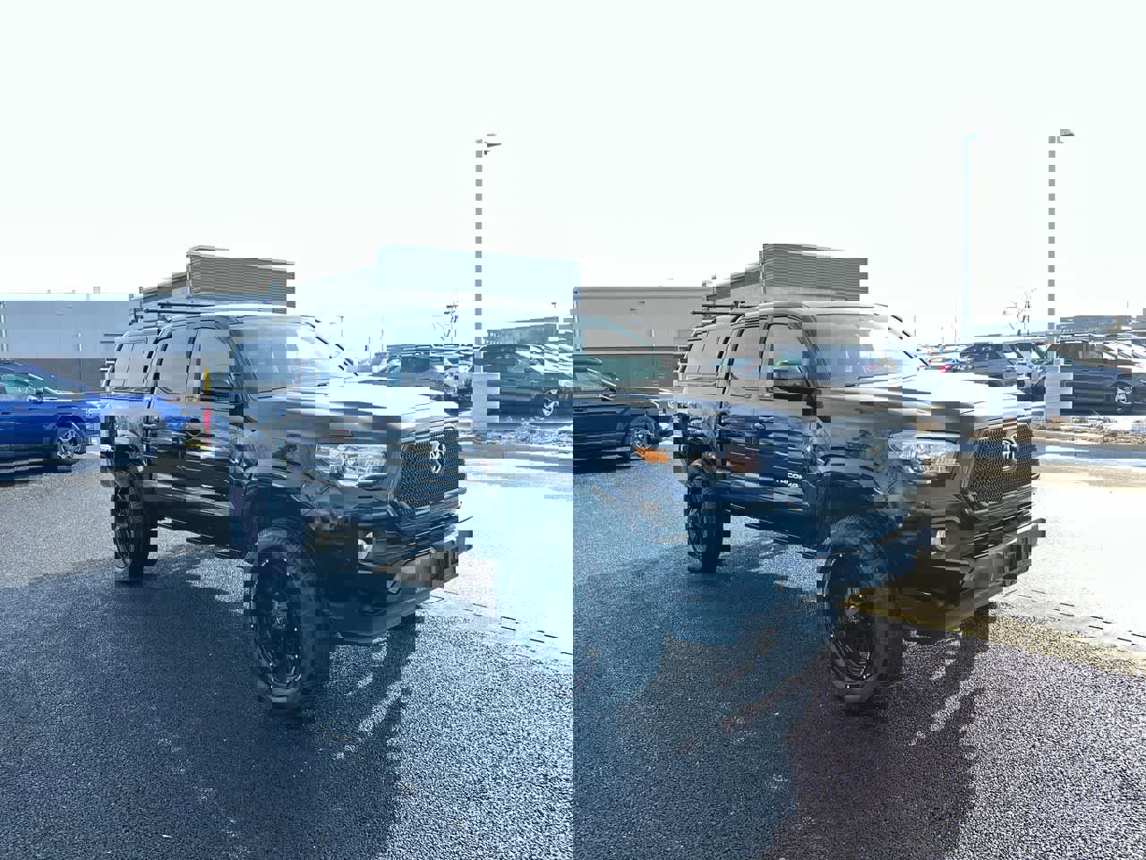 Used 2016 Toyota Tacoma SR5 image 16