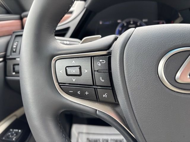 Used 2025 Lexus ES 350 w/ Premium Package image 15