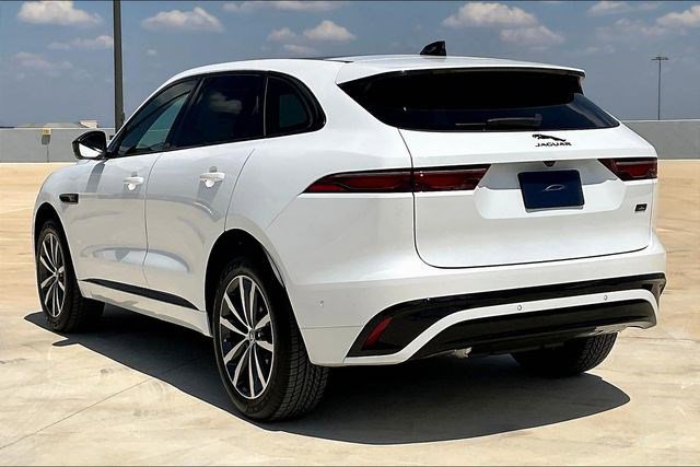 New 2026 Jaguar F-PACE R-Dynamic S image 3