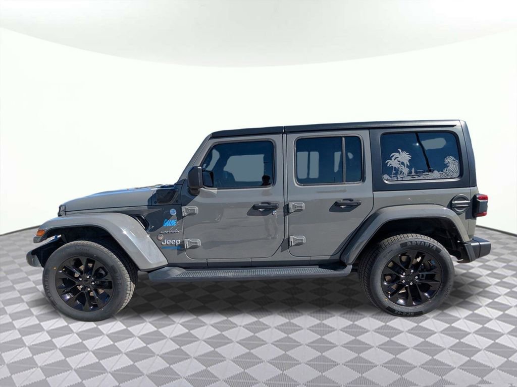 Used 2022 Jeep Wrangler Unlimited Sahara w/ Cold Weather Group image 6
