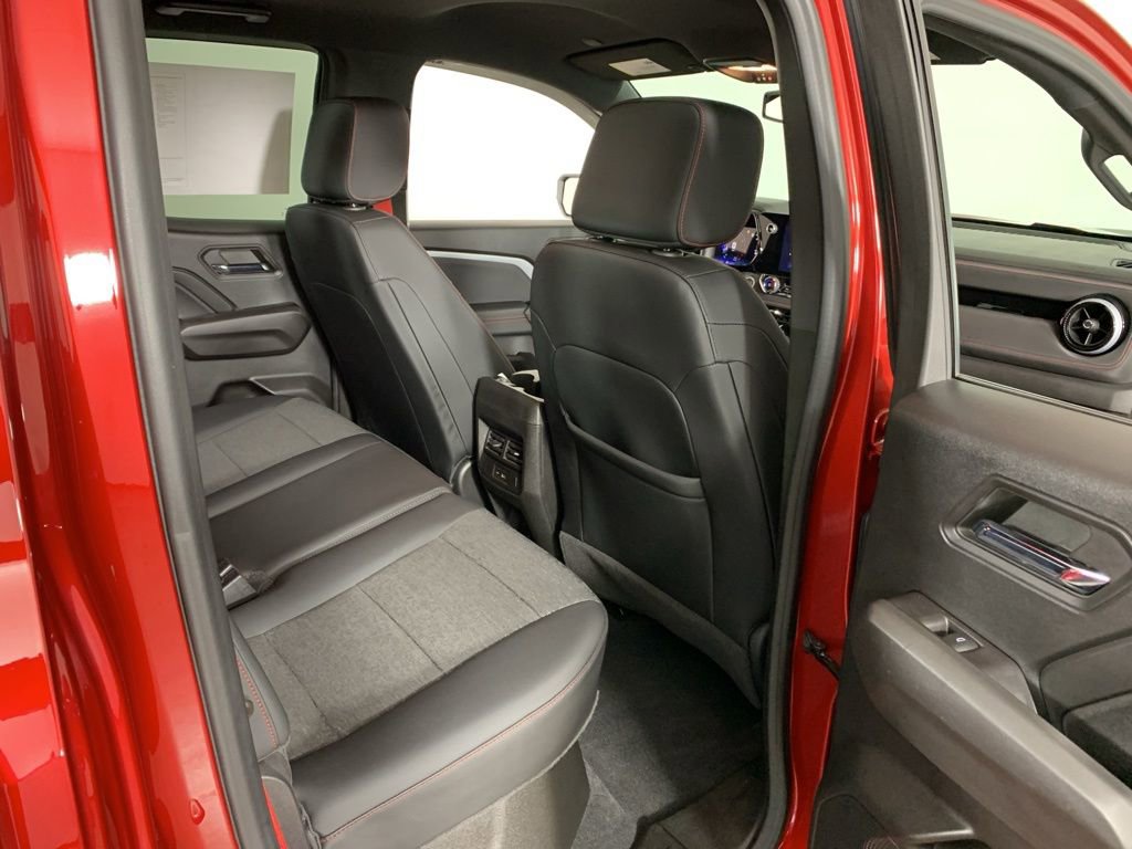 Used 2023 Chevrolet Colorado Z71 w/ Z71 Convenience Package 2 image 33