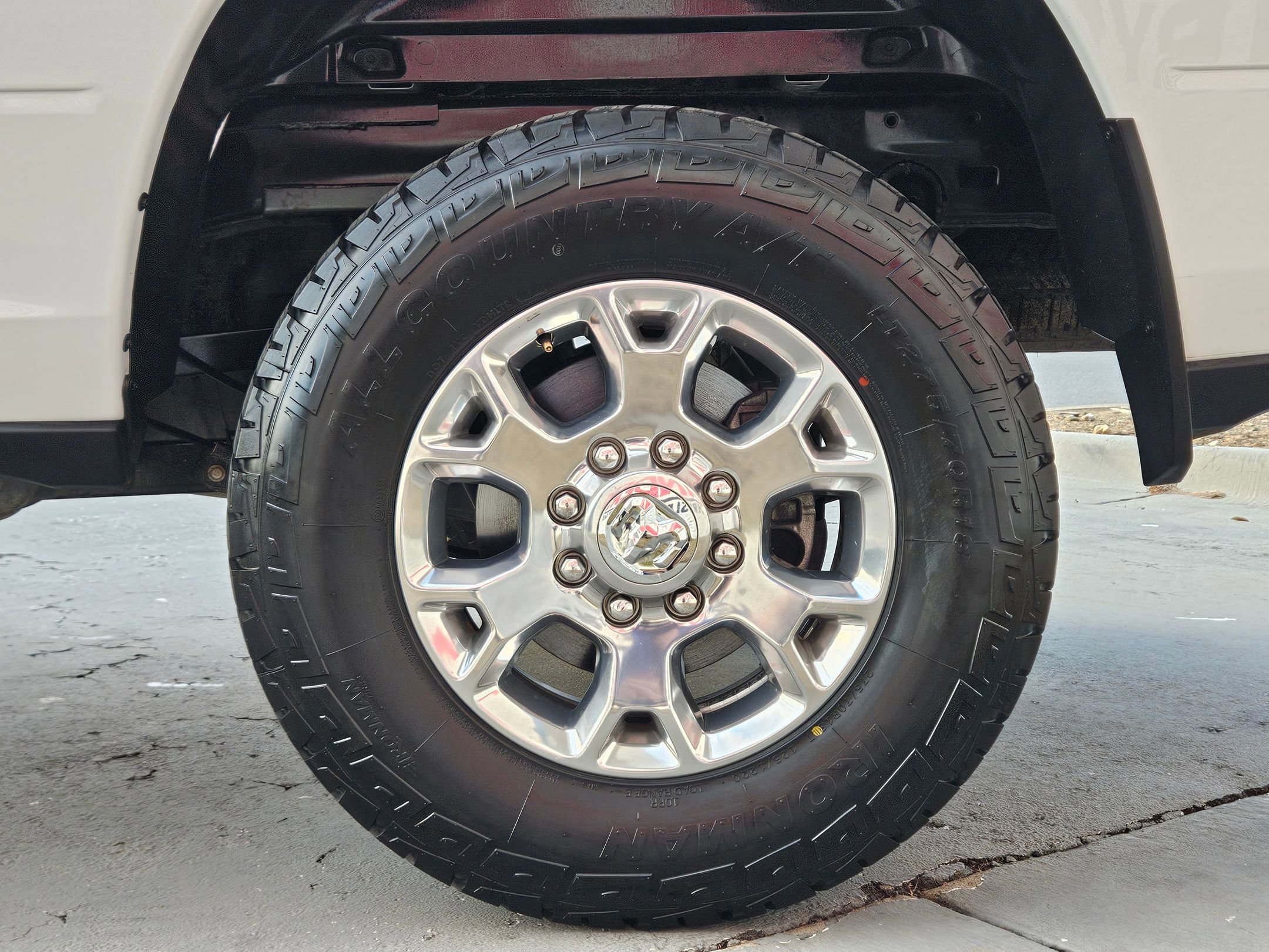 Used 2024 RAM 2500 Laramie image 28