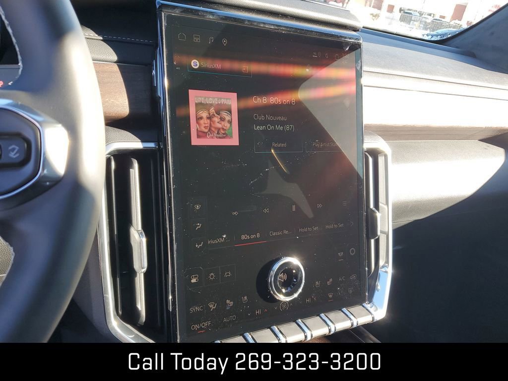 New 2026 GMC Acadia Denali Ultimate w/ LPO, Floor Liner Package image 5