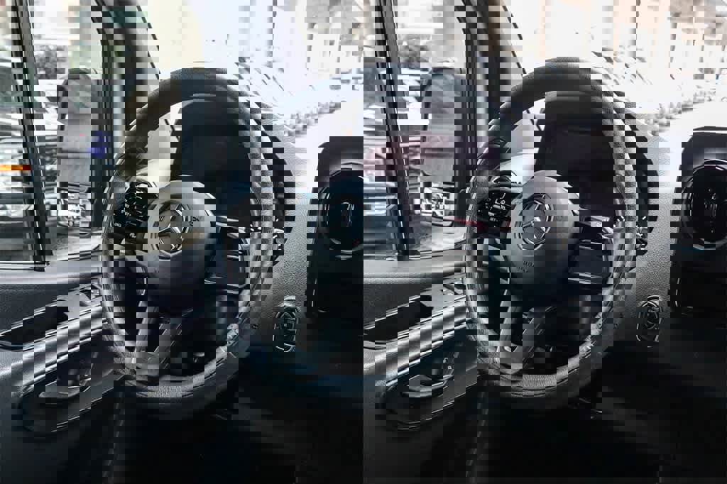 Used 2023 Mercedes-Benz Sprinter 1500 image 15