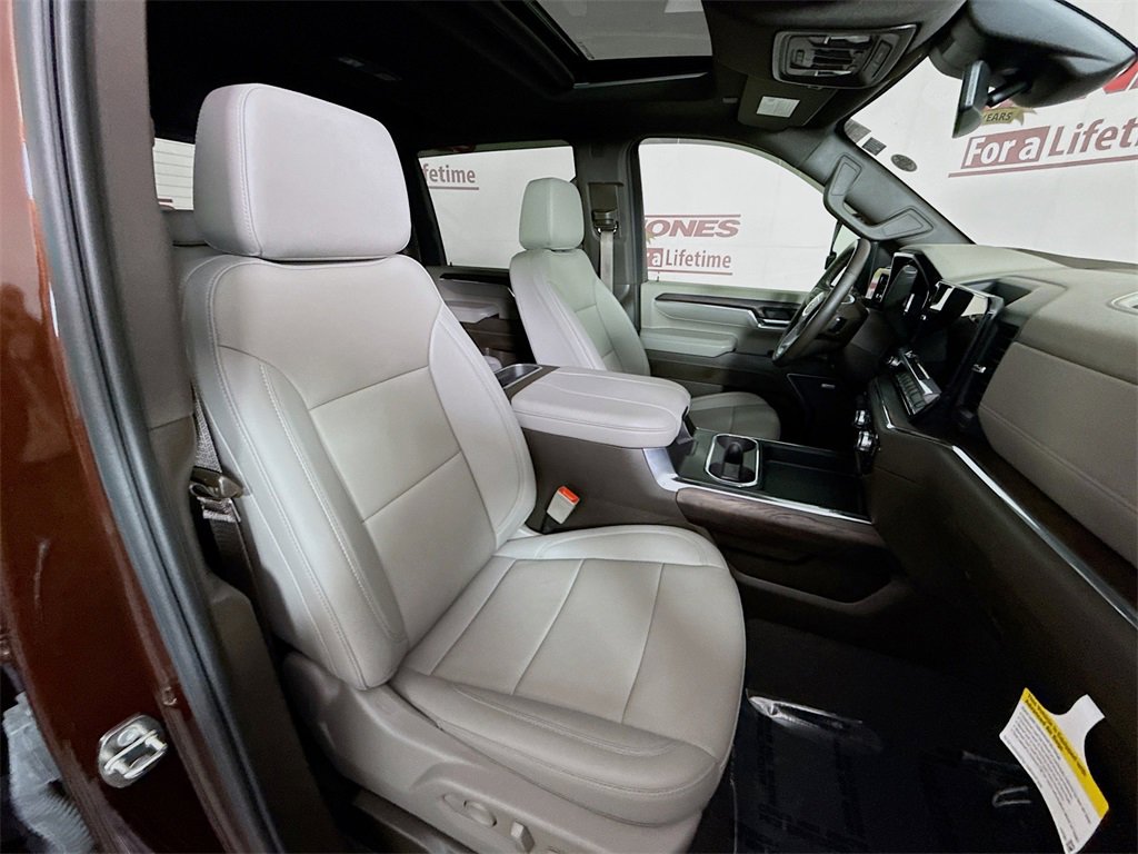 Used 2024 GMC Sierra 2500 SLT w/ SLT Premium Package image 34