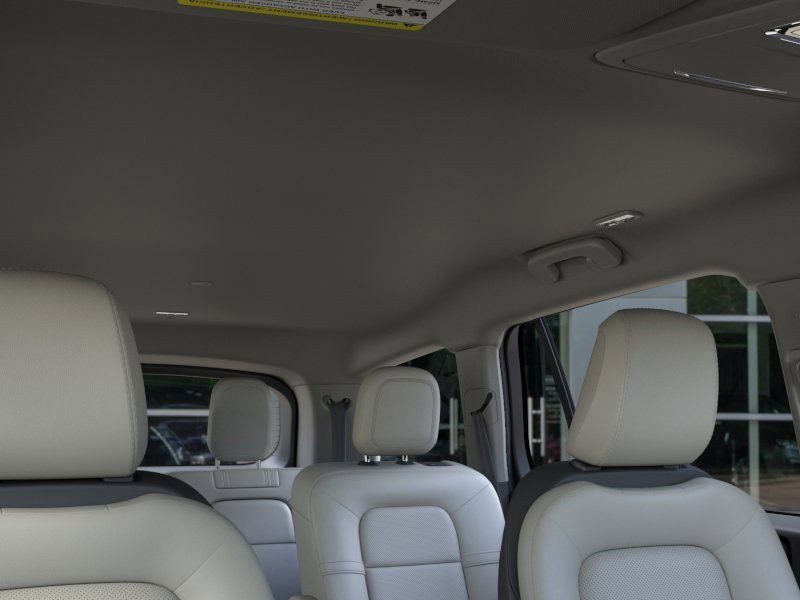 New 2026 Lincoln Aviator 2WD w/ Jet Appearance Package image 22