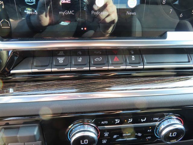 Certified 2024 GMC Sierra 3500 SLE w/ SLE Convenience Package image 27