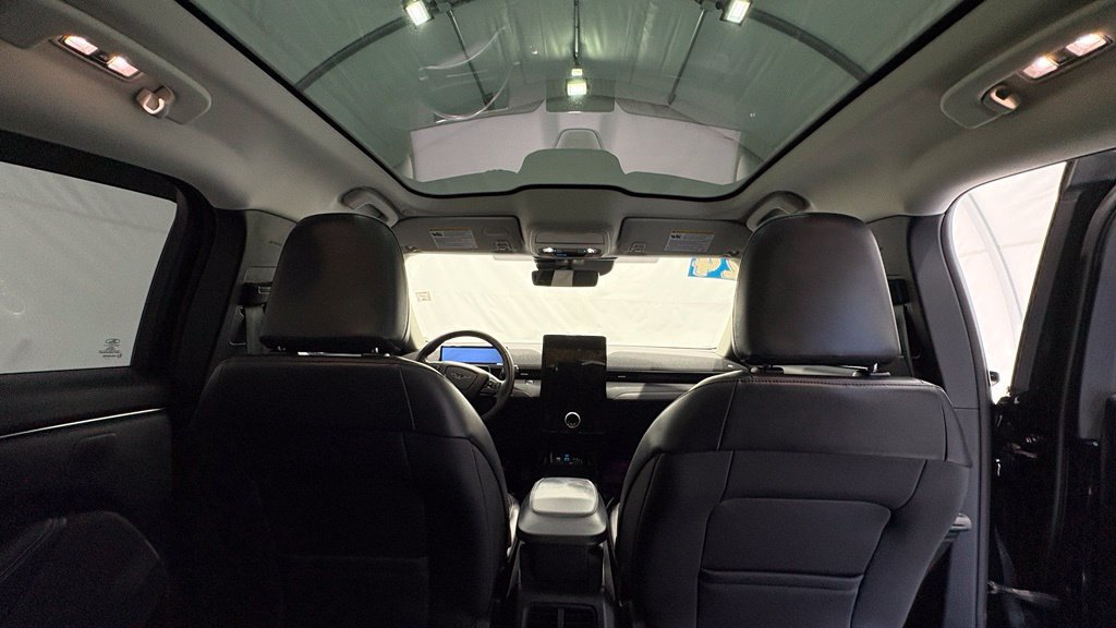 Used 2024 Ford Mustang Mach-E Premium AWD/4WD image 34