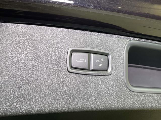 New 2026 Porsche Macan image 21