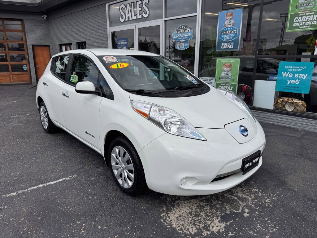 Used 2016 Nissan Leaf S w/ Charger Package FWD image 4