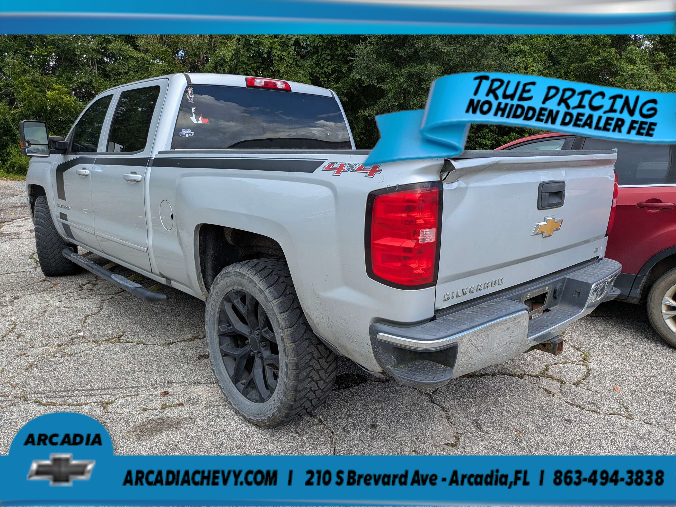 Used 2017 Chevrolet Silverado 1500 LT w/ Max Trailering Package AWD/4WD image 4