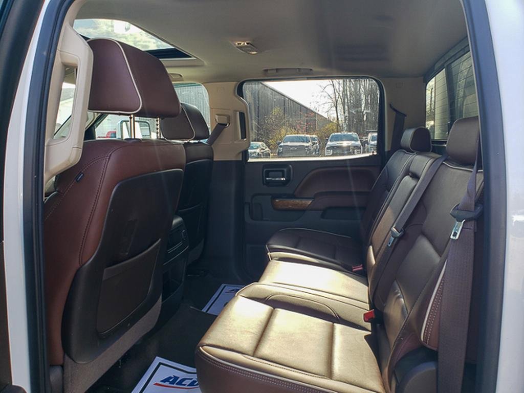 Used 2015 Chevrolet Silverado 3500 High Country w/ Duramax Plus Package image 23