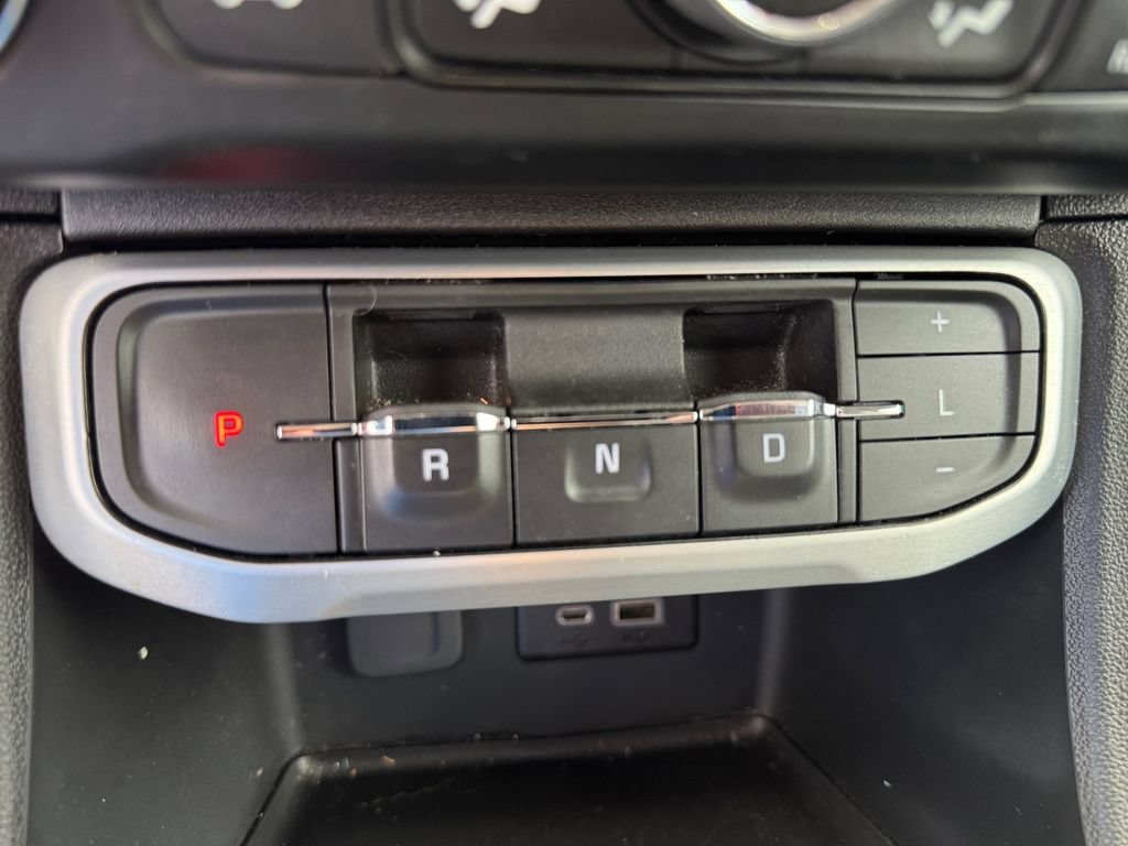 Used 2023 GMC Acadia SLT AWD/4WD image 29