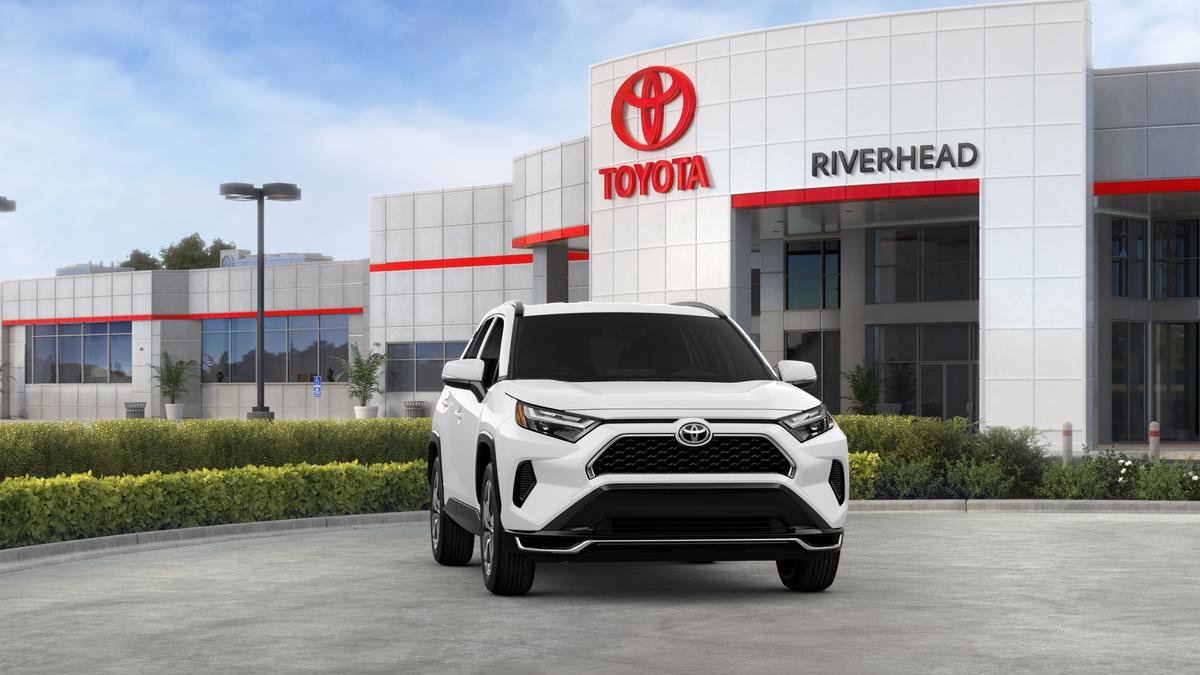 New 2025 Toyota RAV4 SE image 18