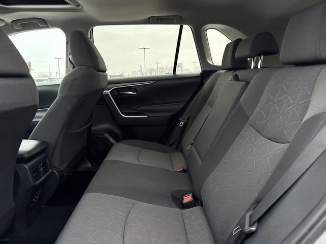 Used 2019 Toyota RAV4 XLE w/ Convenience Package image 9