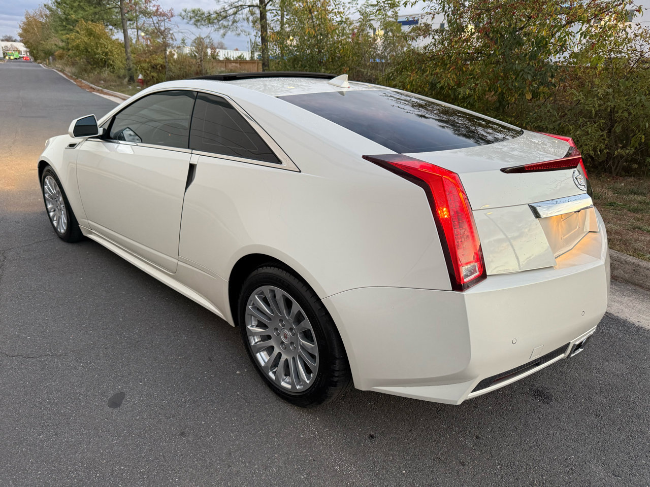 Used 2014 Cadillac CTS Premium image 2
