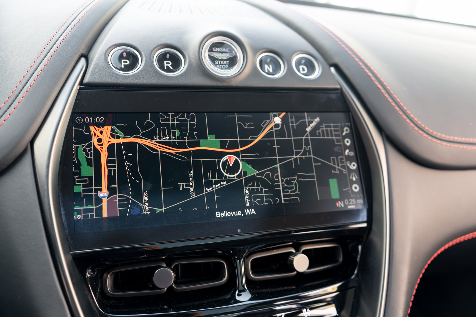 Used 2022 Aston Martin DBX AWD/4WD image 23