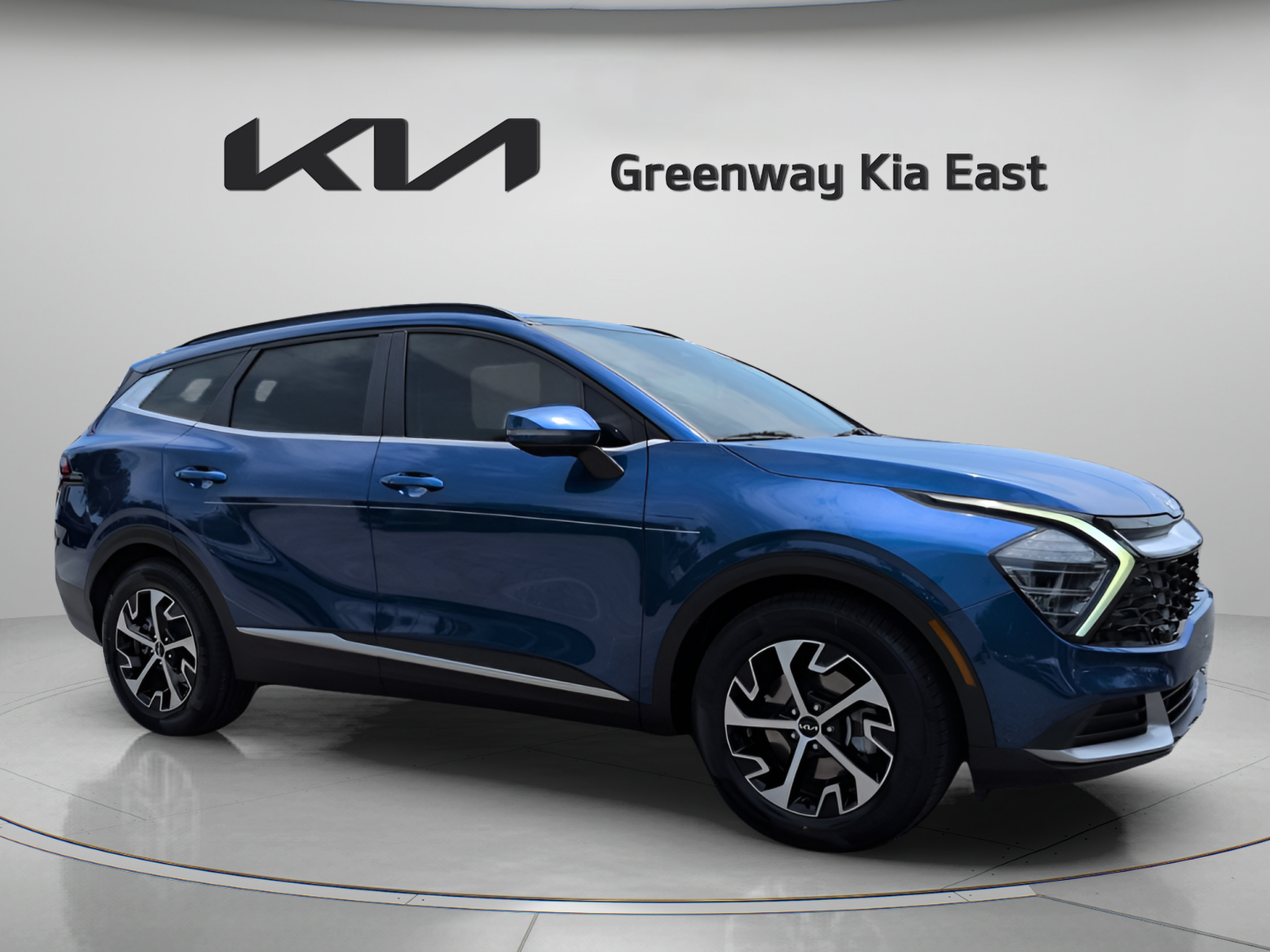 Certified 2025 Kia Sportage EX w/ Premium Package FWD image 3