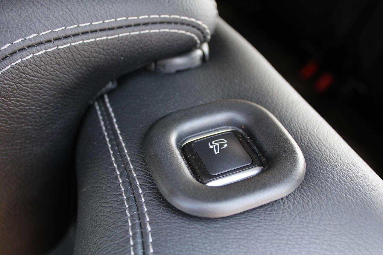 Used 2015 Mercedes-Benz GL 320 BlueTEC 4MATIC image 38