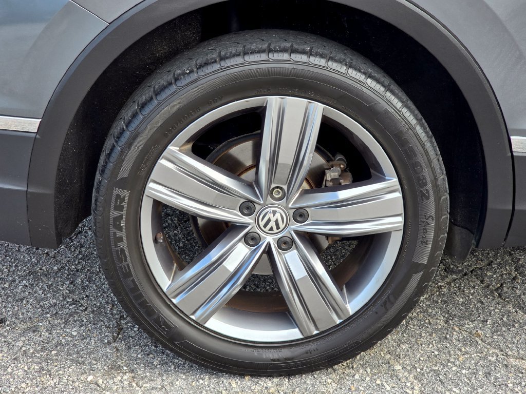 Used 2019 Volkswagen Tiguan SEL Premium AWD/4WD image 23