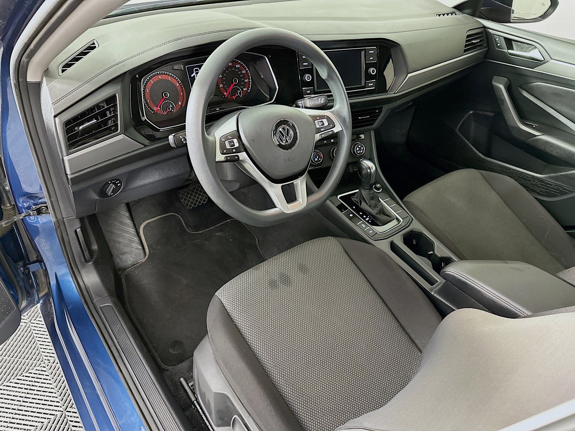 Used 2019 Volkswagen Jetta S image 9