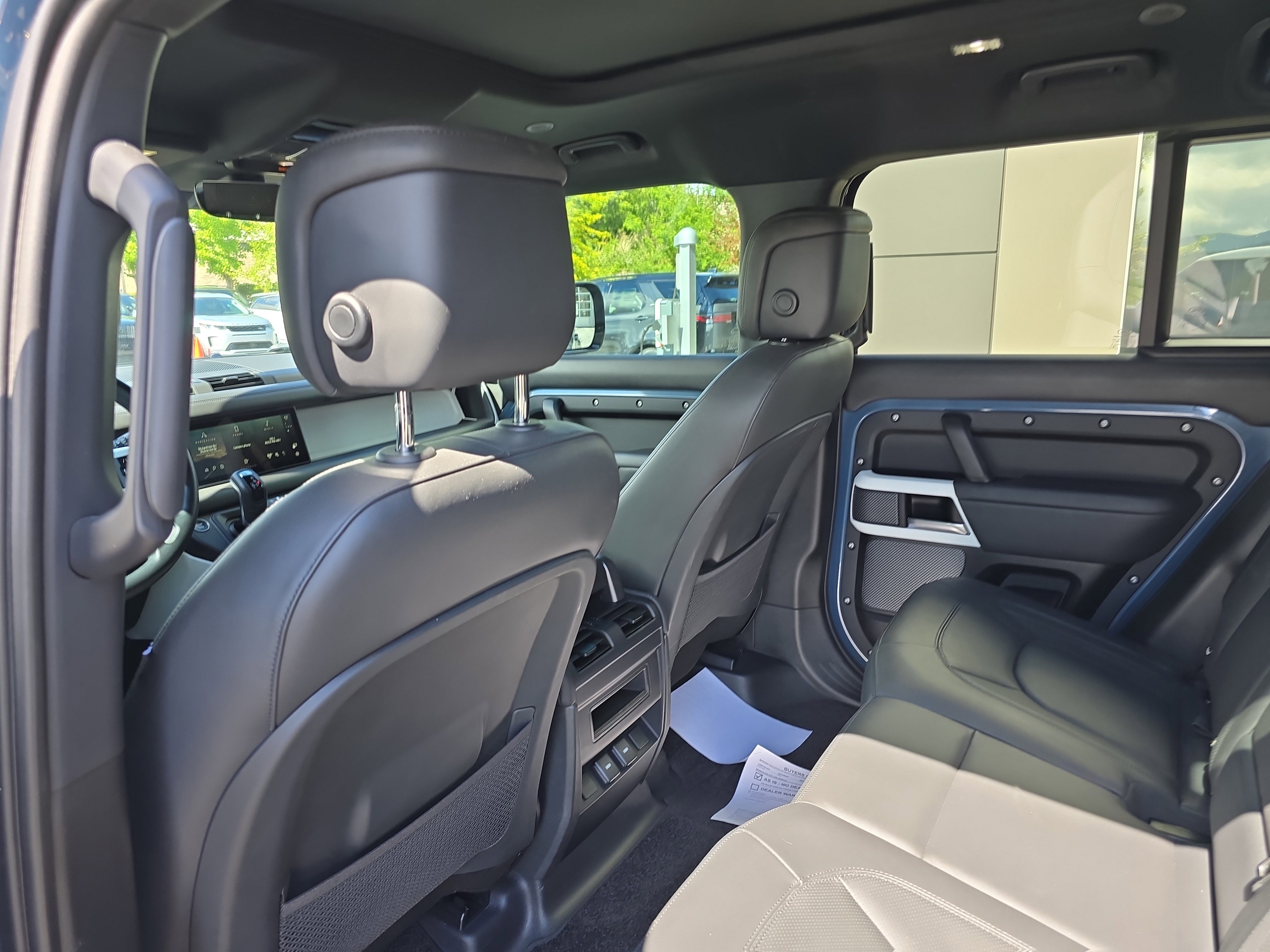 Certified 2023 Land Rover Defender 110 S AWD/4WD image 17