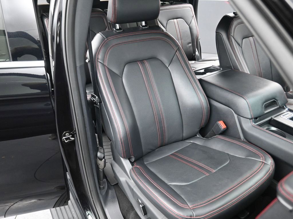 Used 2024 Ford Expedition Max Limited image 13