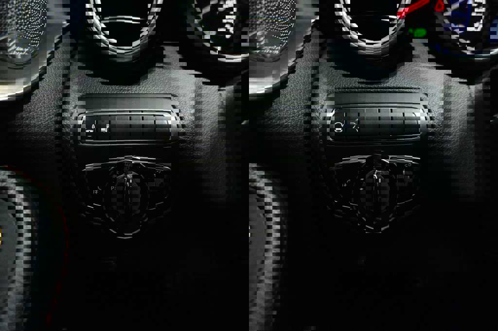 Used 2018 Mercedes-Benz C 43 AMG 4MATIC Sedan w/ Parking Assist Package image 38