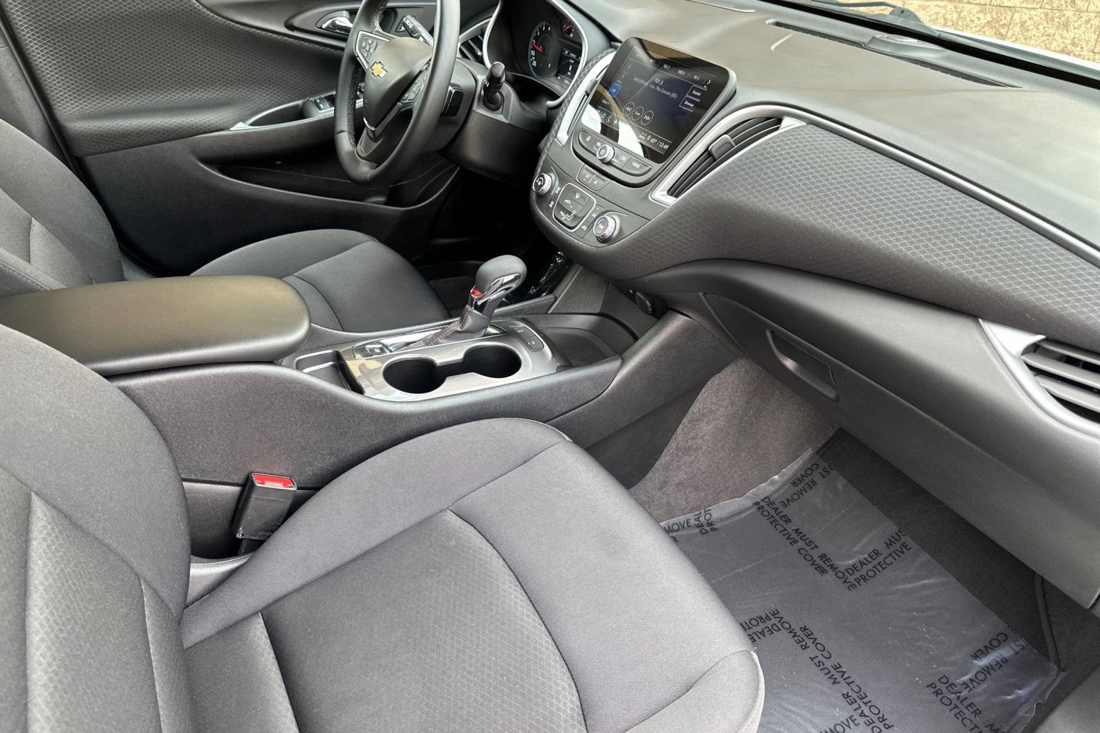Used 2025 Chevrolet Malibu RS FWD image 16