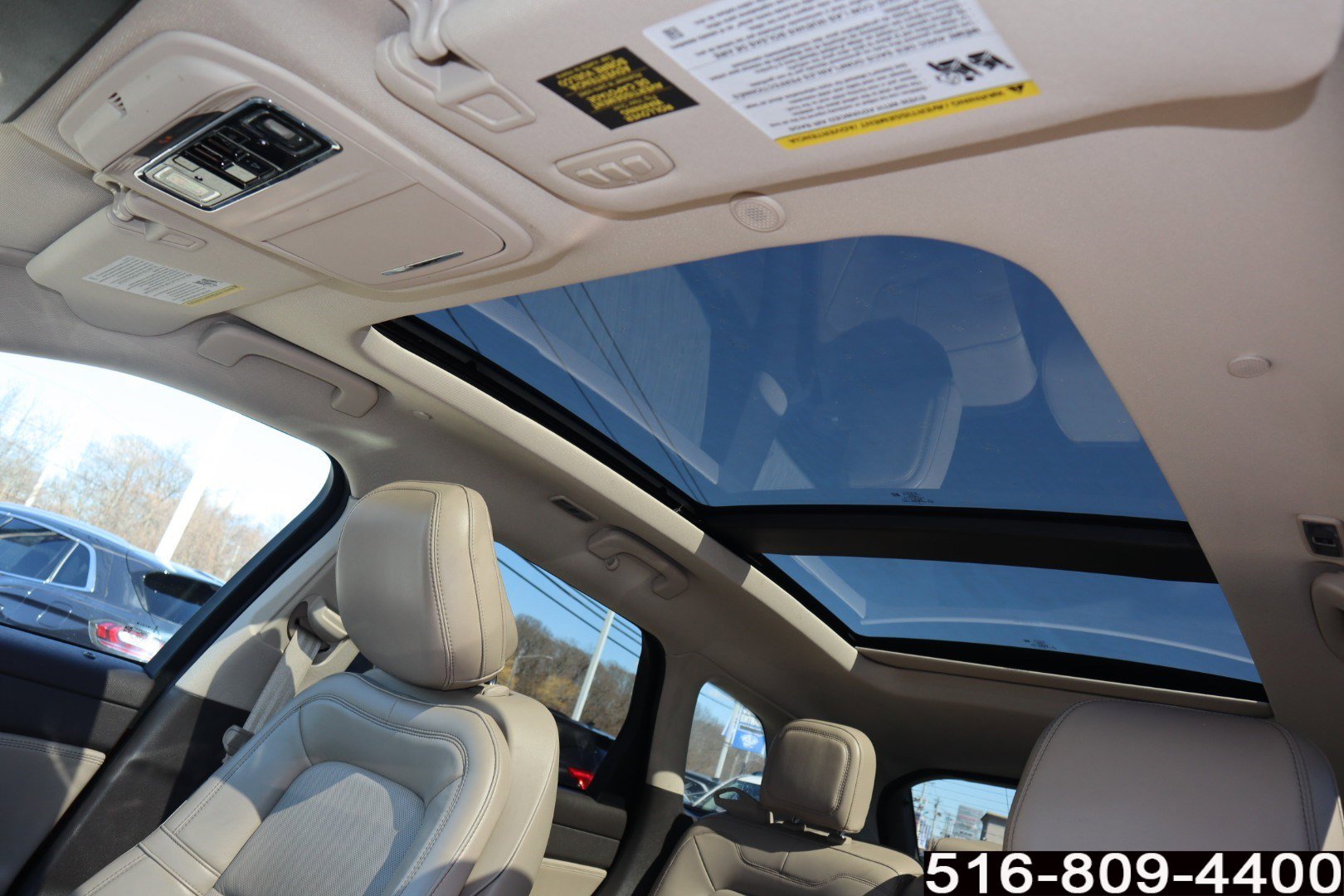 Used 2020 Lincoln Corsair AWD w/ Premium Package image 18