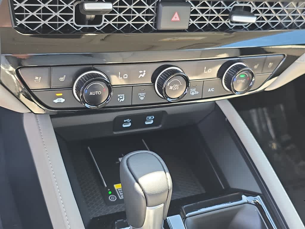 Certified 2025 Honda Accord Touring image 23