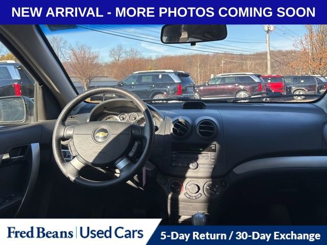 Used 2010 Chevrolet Aveo LT w/ Power and Convenience Package image 11