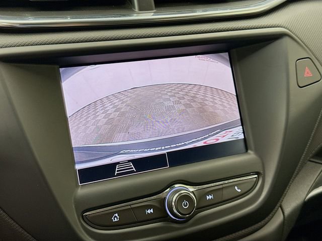 Used 2022 Chevrolet TrailBlazer LT w/ LPO, Blackout Package FWD image 13