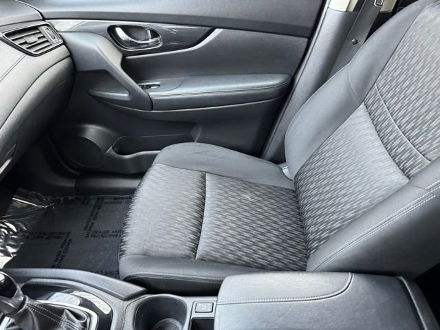 Used 2018 Nissan Rogue SV image 21