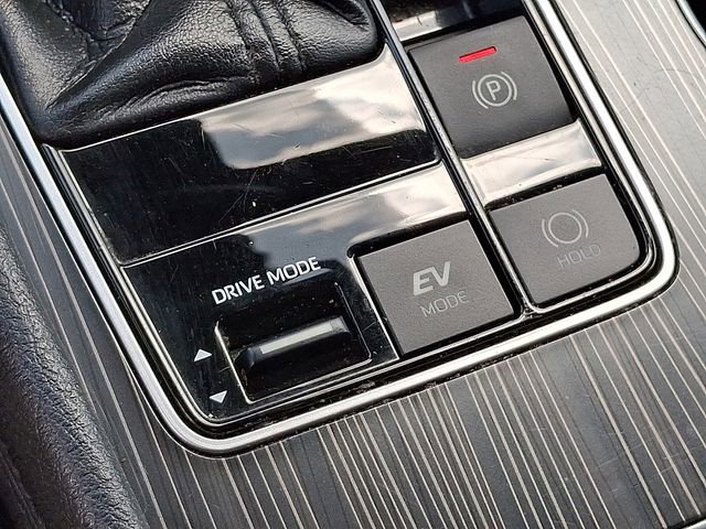 Used 2021 Toyota Sienna Limited image 28