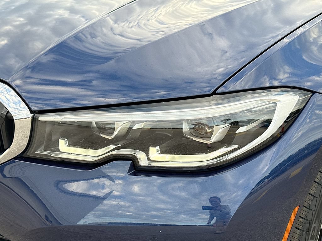 Used 2020 BMW 330i Sedan w/ Convenience Package RWD image 9