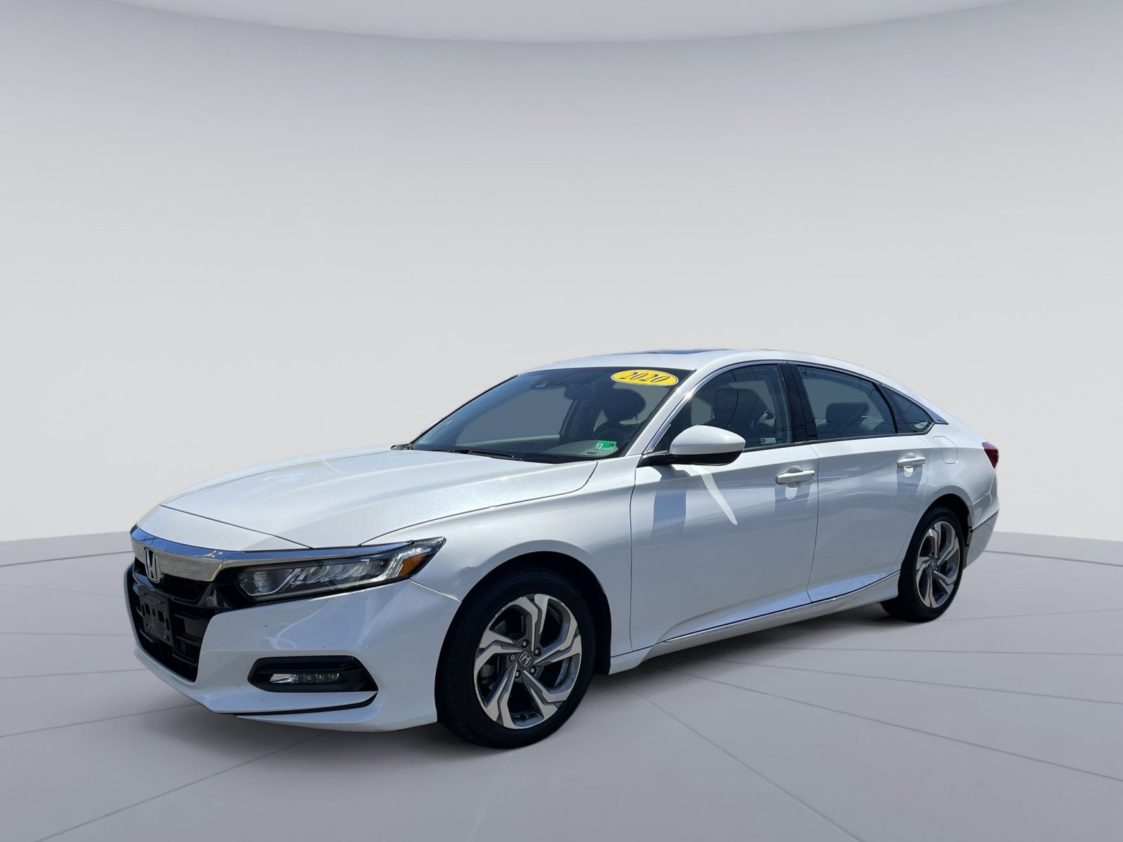 Used 2020 Honda Accord EX image 1